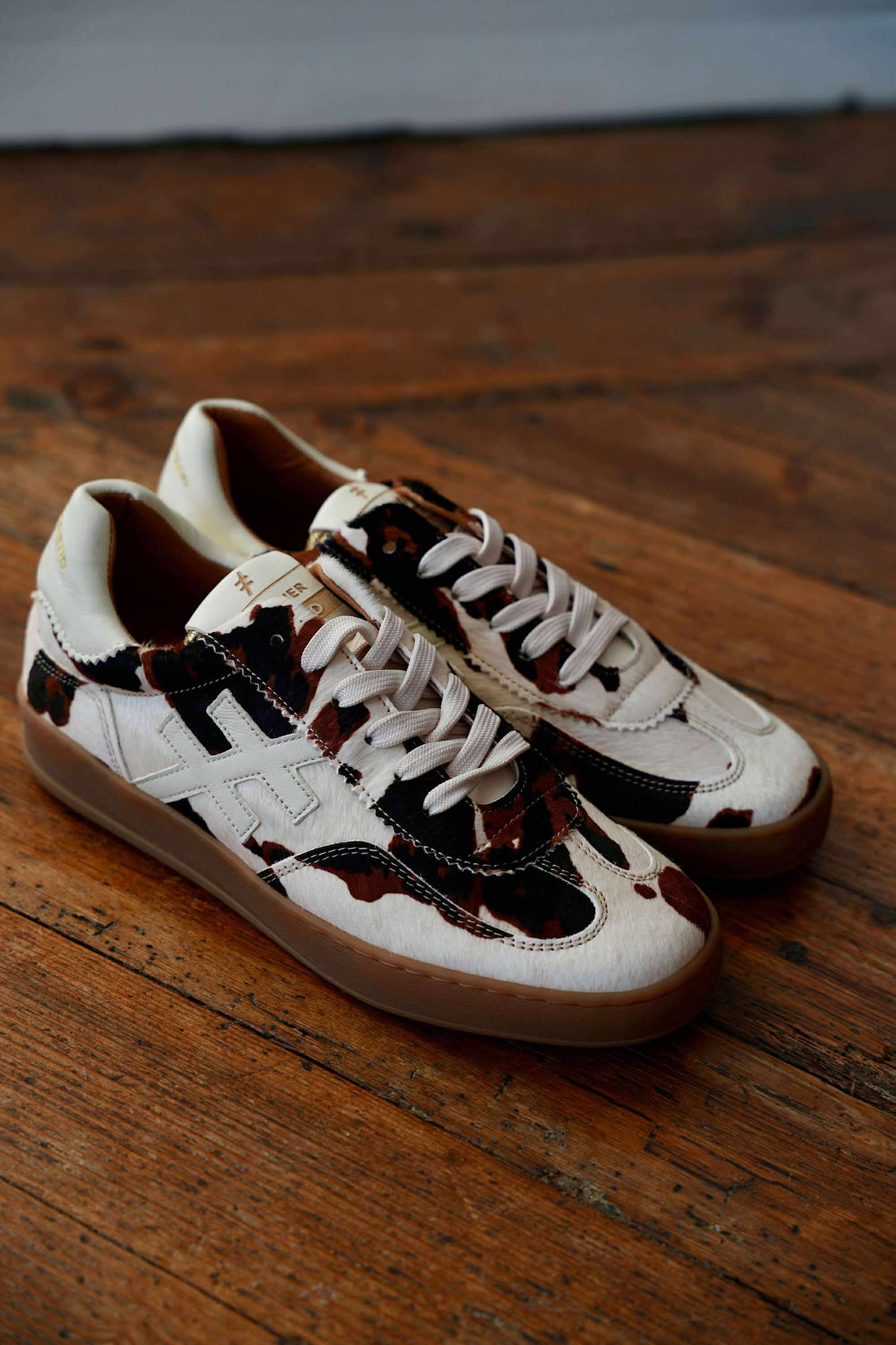 Another Trend A032 Vaca