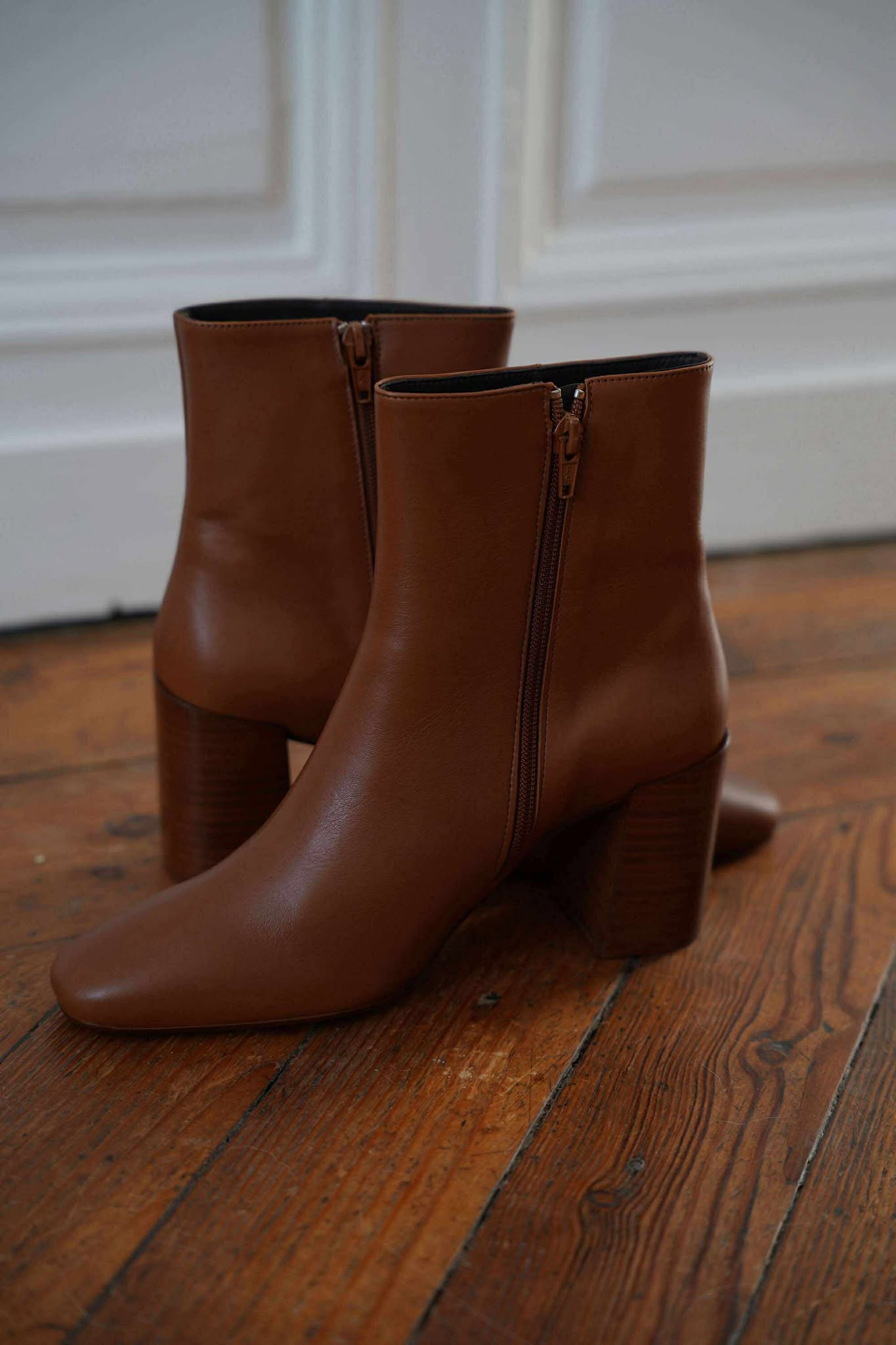 Sofia Costa SC2460 cognac