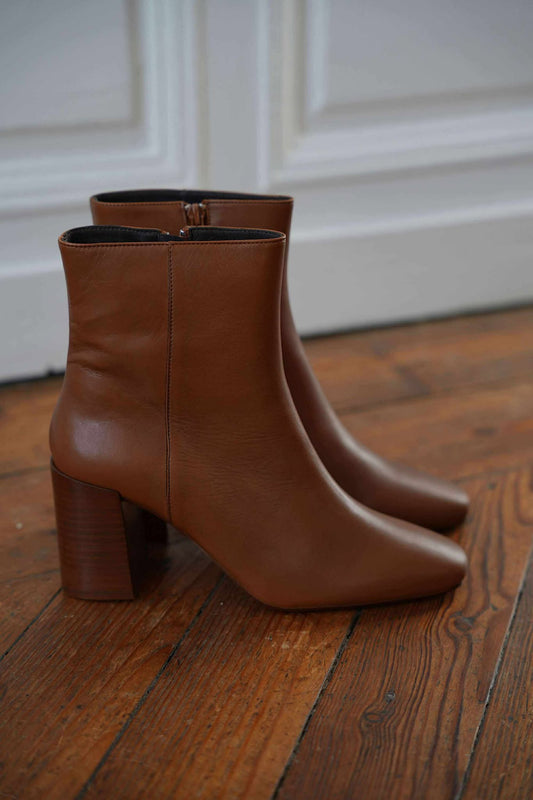 Sofia Costa SC2460 cognac