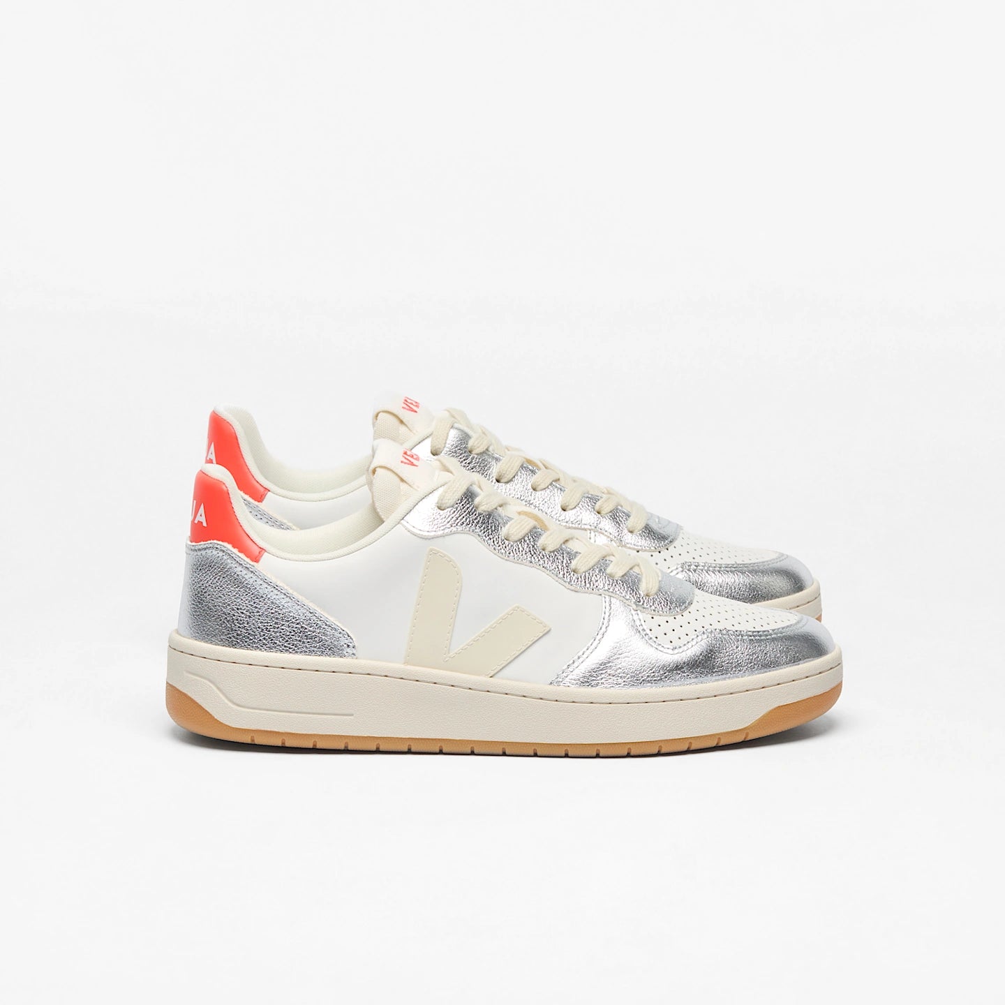 Veja V10 leather white pierre silver