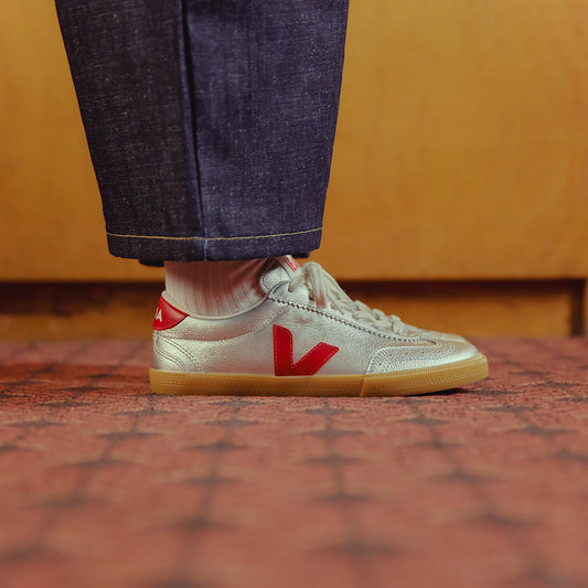 Veja Volley leather silver